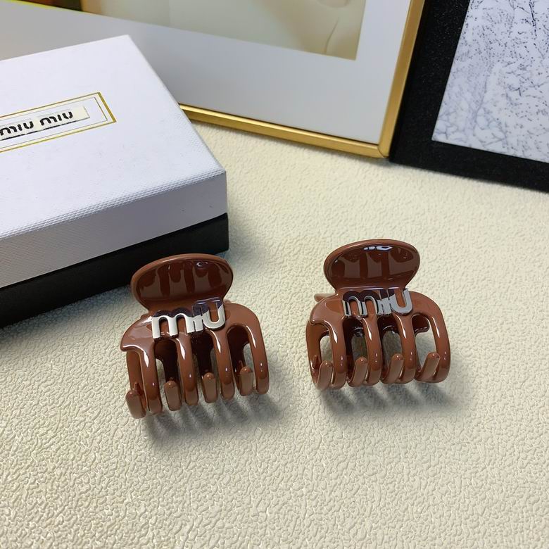 MiuMiu Hair Grab Clip  (2)